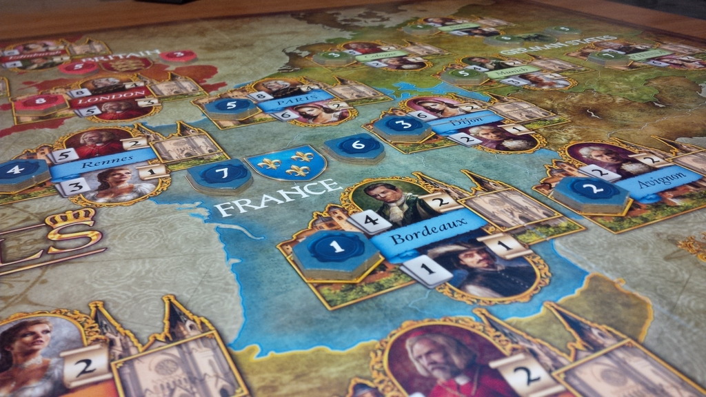 Monopolis Royals Base Tabletop, Board and Card Game