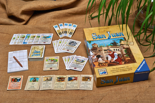 Monopolis San Juan Base Tabletop, Board and Card Game
