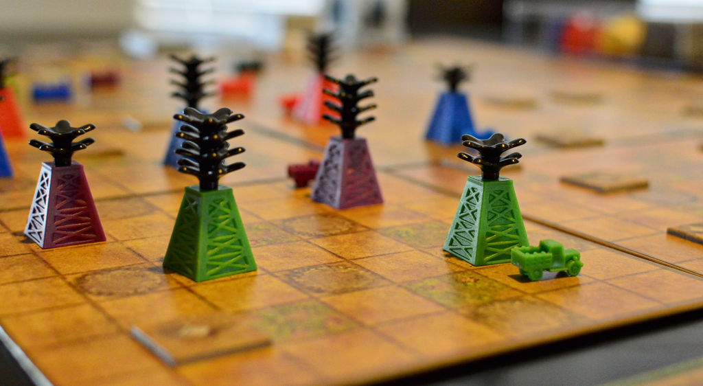 Monopolis Black Gold Base Tabletop, Board and Card Game