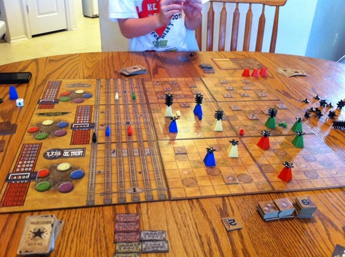 Monopolis Black Gold Base Tabletop, Board and Card Game