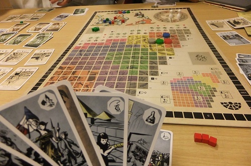 Monopolis Historia Base Tabletop, Board and Card Game